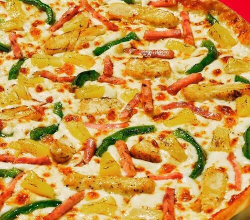 5143f1e218c67c20fe5a4cd33d90b07b (20) Hawaiian Chicken Pizza